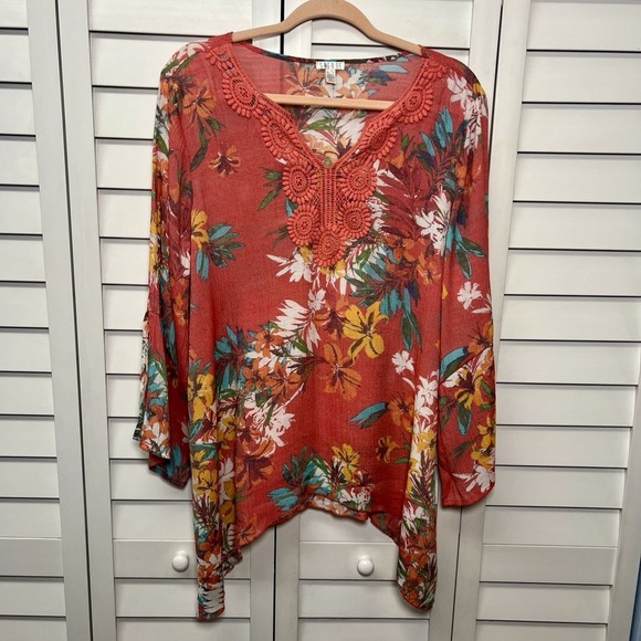 Spense Floral Split Flare Sleeve V-Neck Asymmetrical Top Women's Size XL - Picture 1 of 9